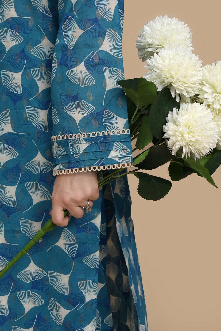 Ivory Charm – Designer Printed Lawn Set